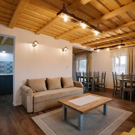 Villa Kőszikla Kulcsosház Ivó